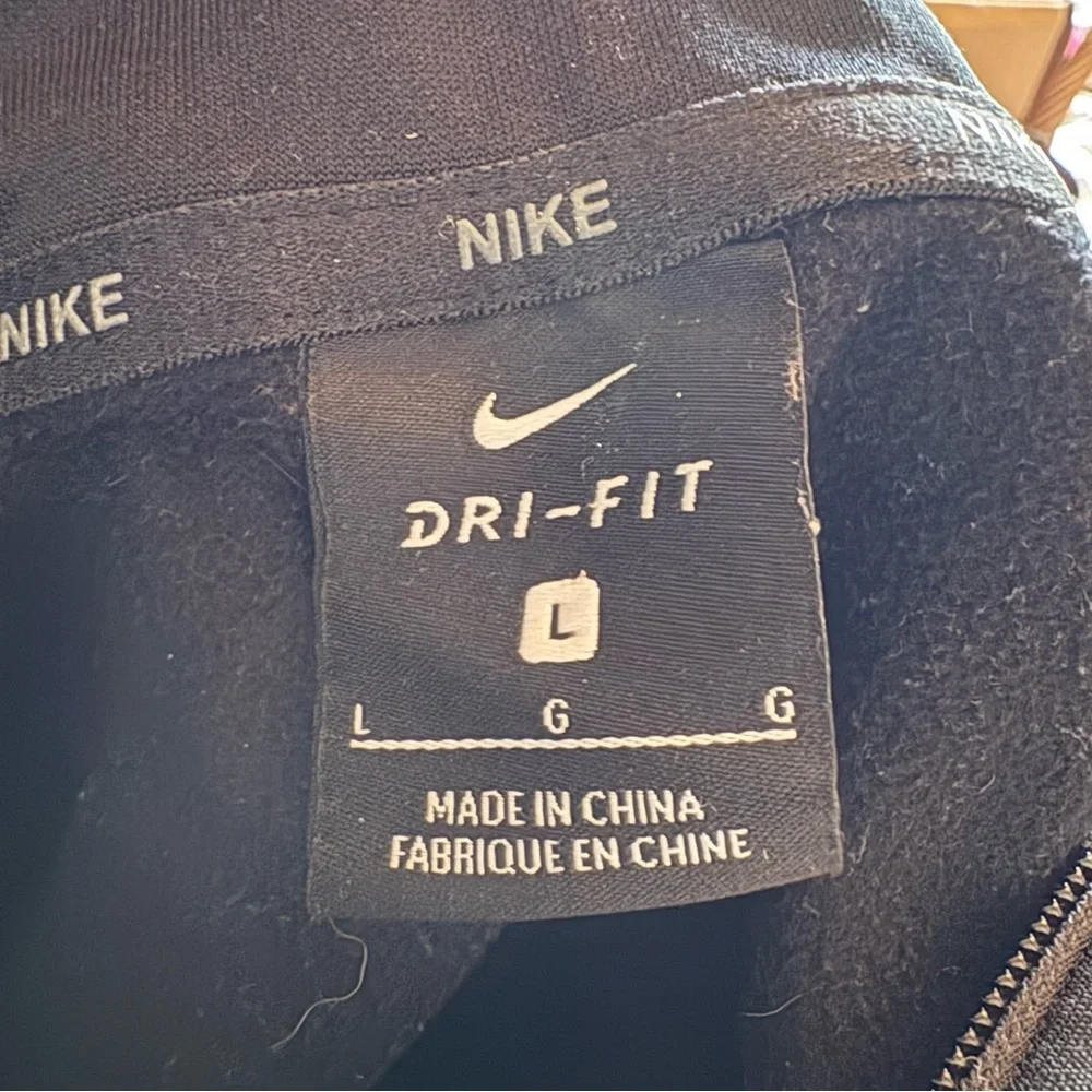Nike Men's Black Zip-up Hoodie Jacket Dri-Fit Gray Logo Size Large